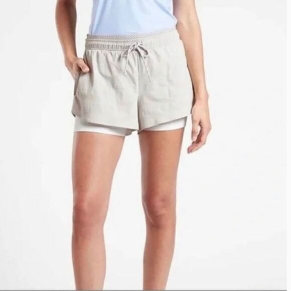 Athleta Trekkie Crest 2 in 1 Shortie Shorts - Picture 2 of 6